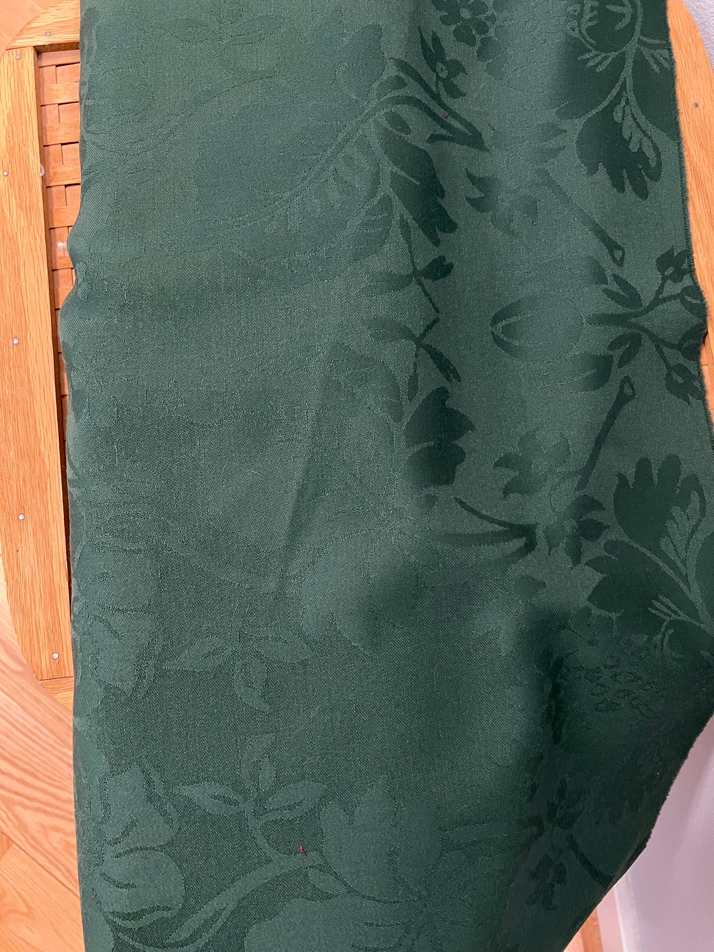 Wool-1700-talls Ulldamask 4210-150 cm wide-450 gr weight-green 8783