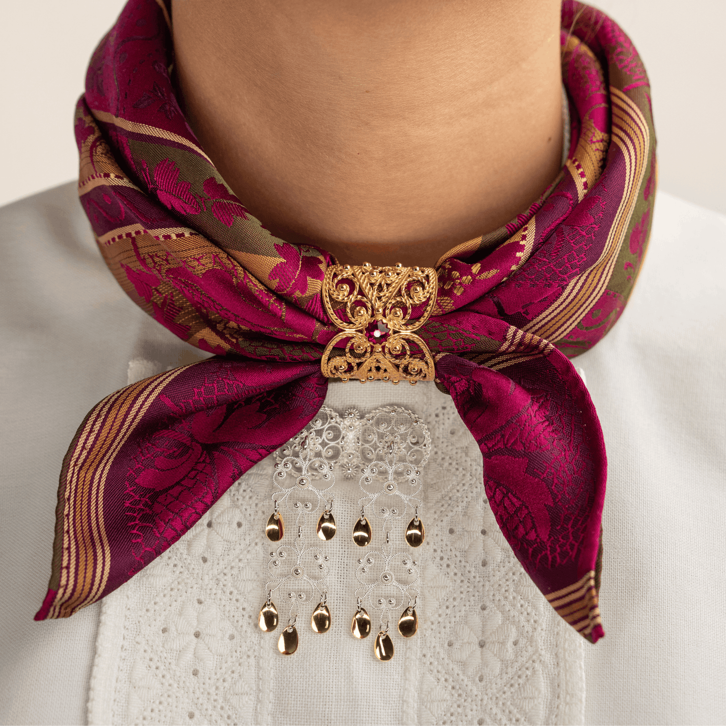 Scarf-ring 960600-filigree with your choice of color stone-gilded silver