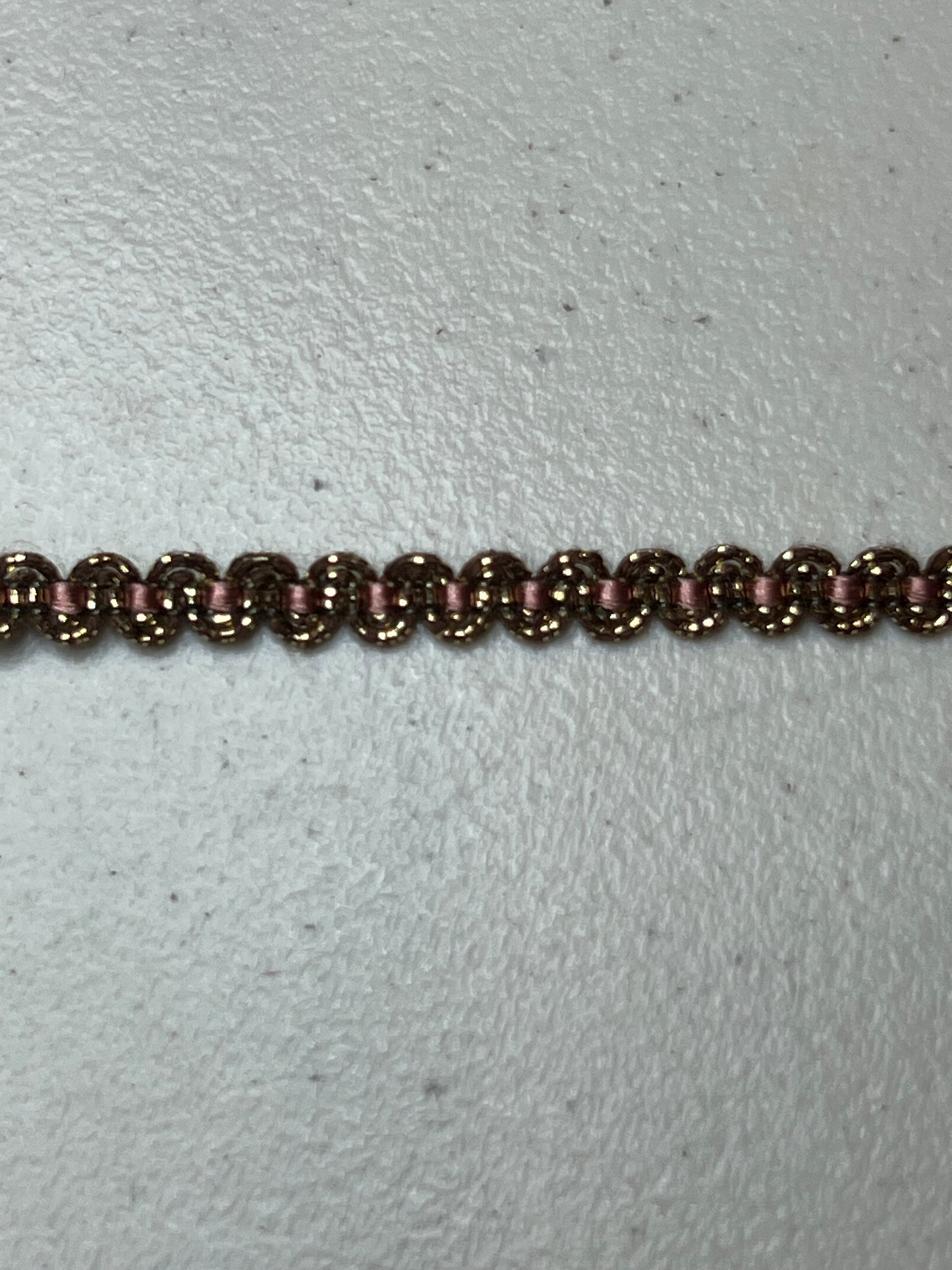 Braid trim/Agraman Besetningsbånd 07mm-gold/pink 315