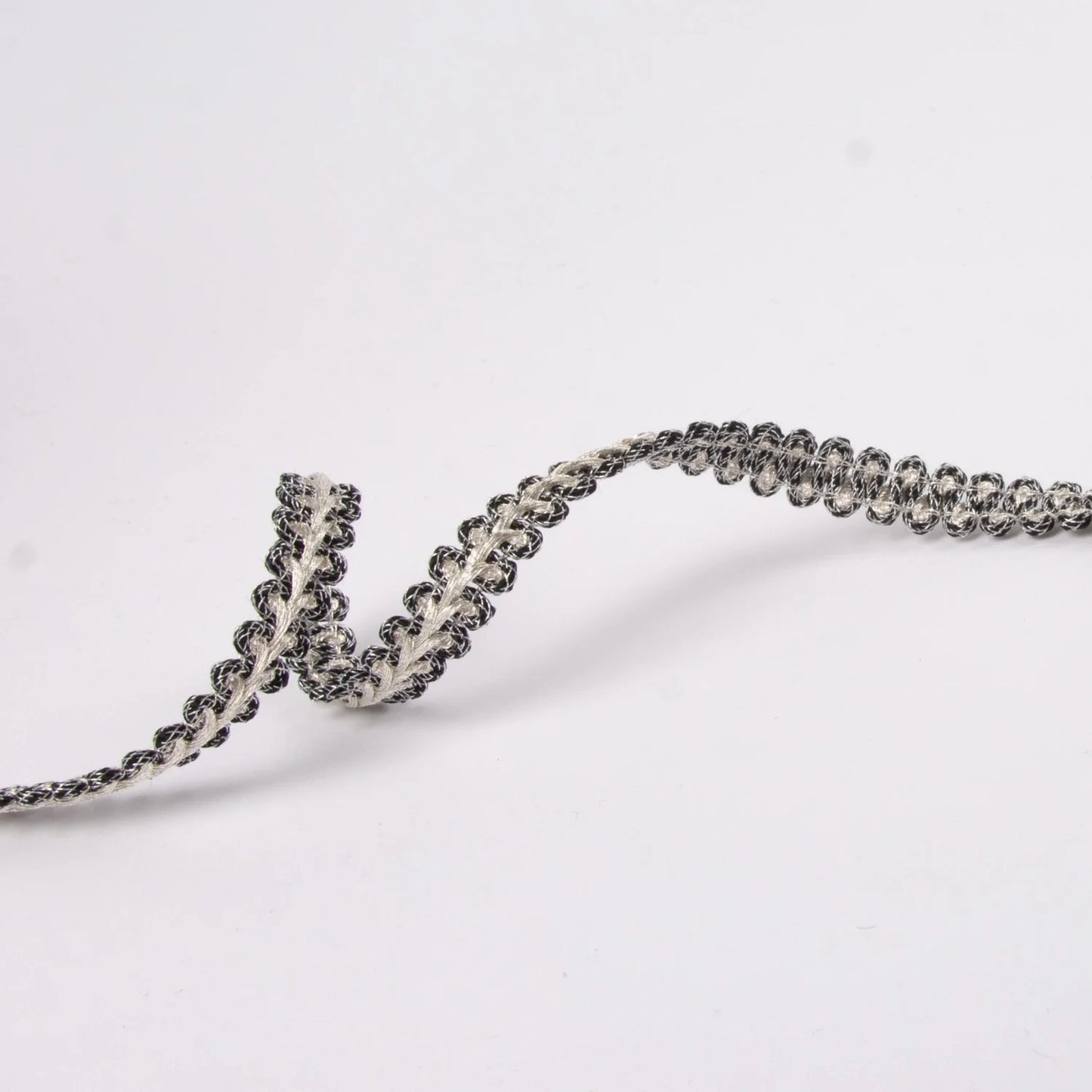 Agra. Sølvbraid 10mm-black silver
