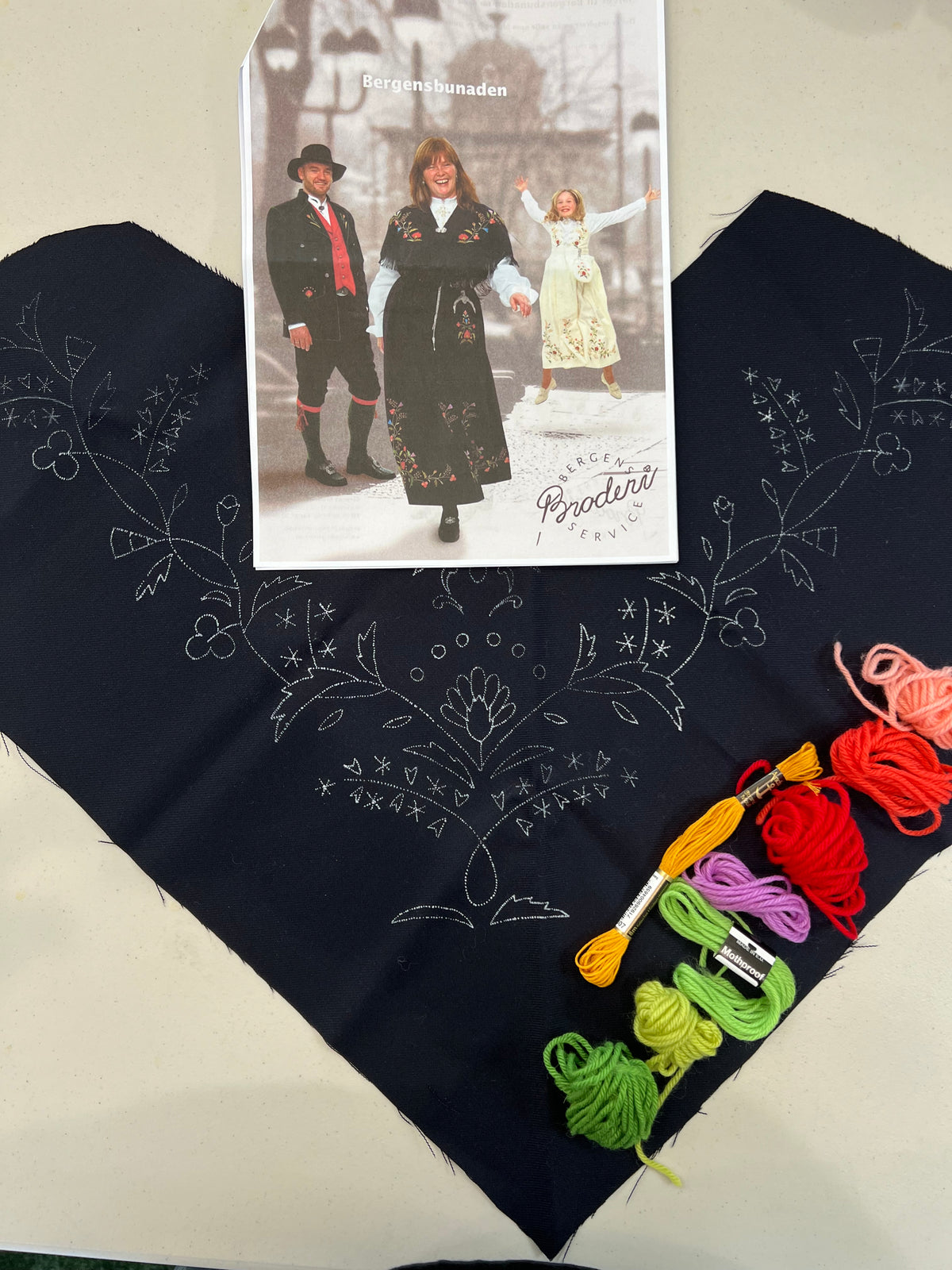 Bunad embroidery practice kit-Bergensbunad