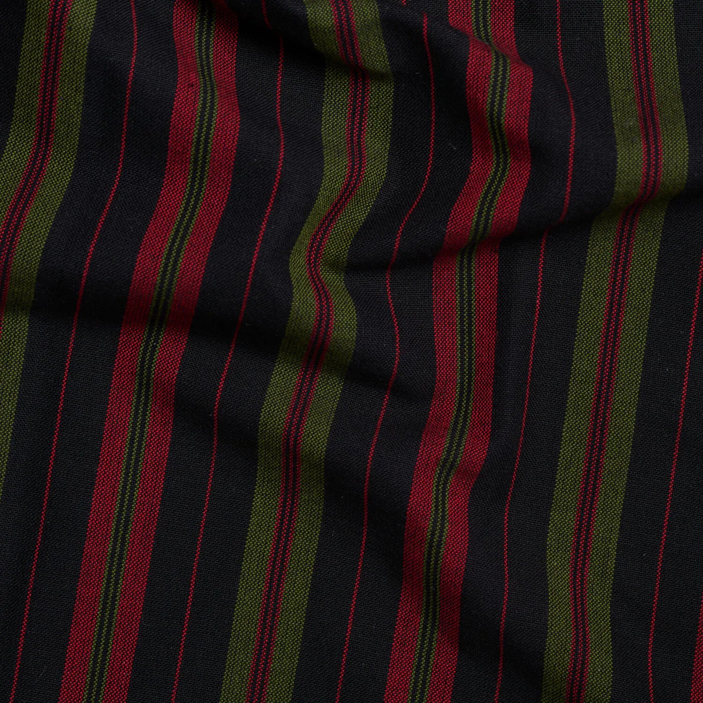 Hanna 63(Husflid 63)-blk/red/grn stripe