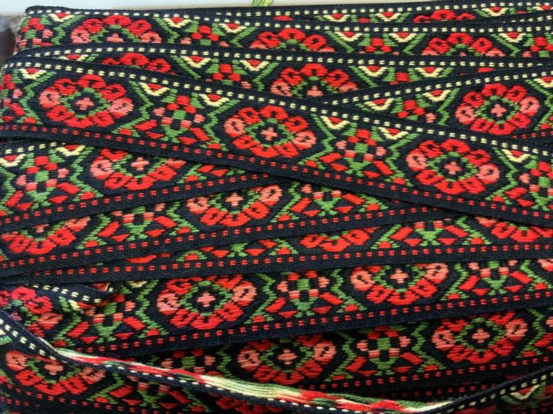 Hardanger #118-21mm-red/green