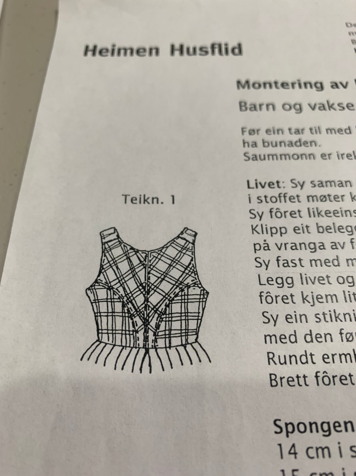 Bunad kit-Valdres Vang/Kvam Rutastakk-S/M