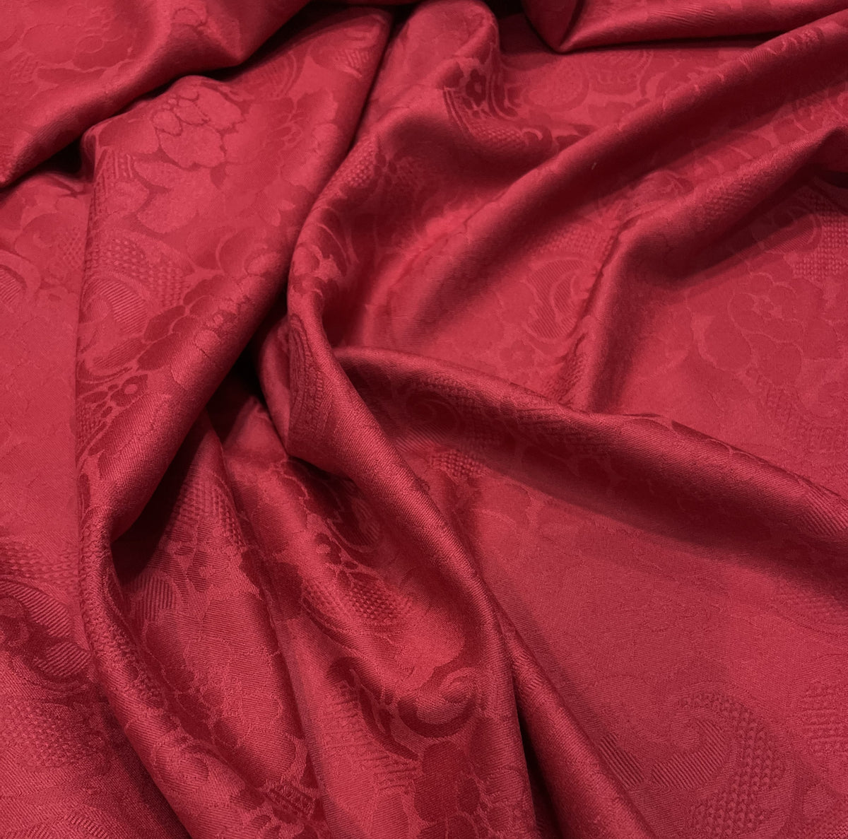 Wool fabric-Klassisk Ulldamask-9910-100% wool-150 cm wide-440 gr weight-rose red 214