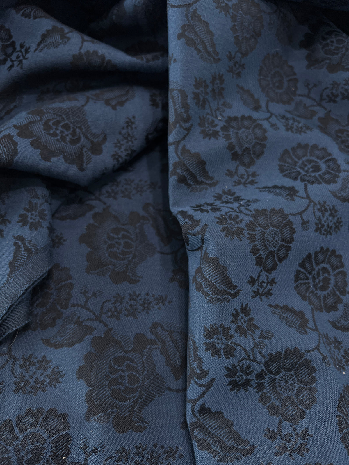 Silk fabric-Damask JP5016-50% silk/50% wool-175cm wide-425gr weight-navy/black