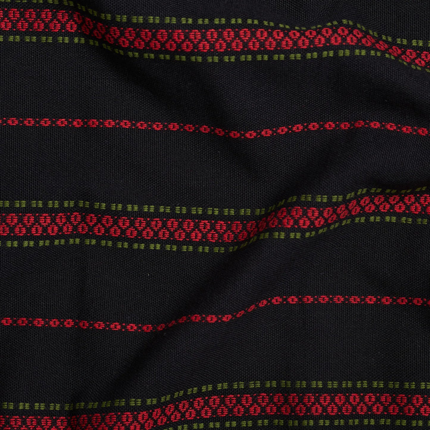 Rose 06-black w/red/green ribbon