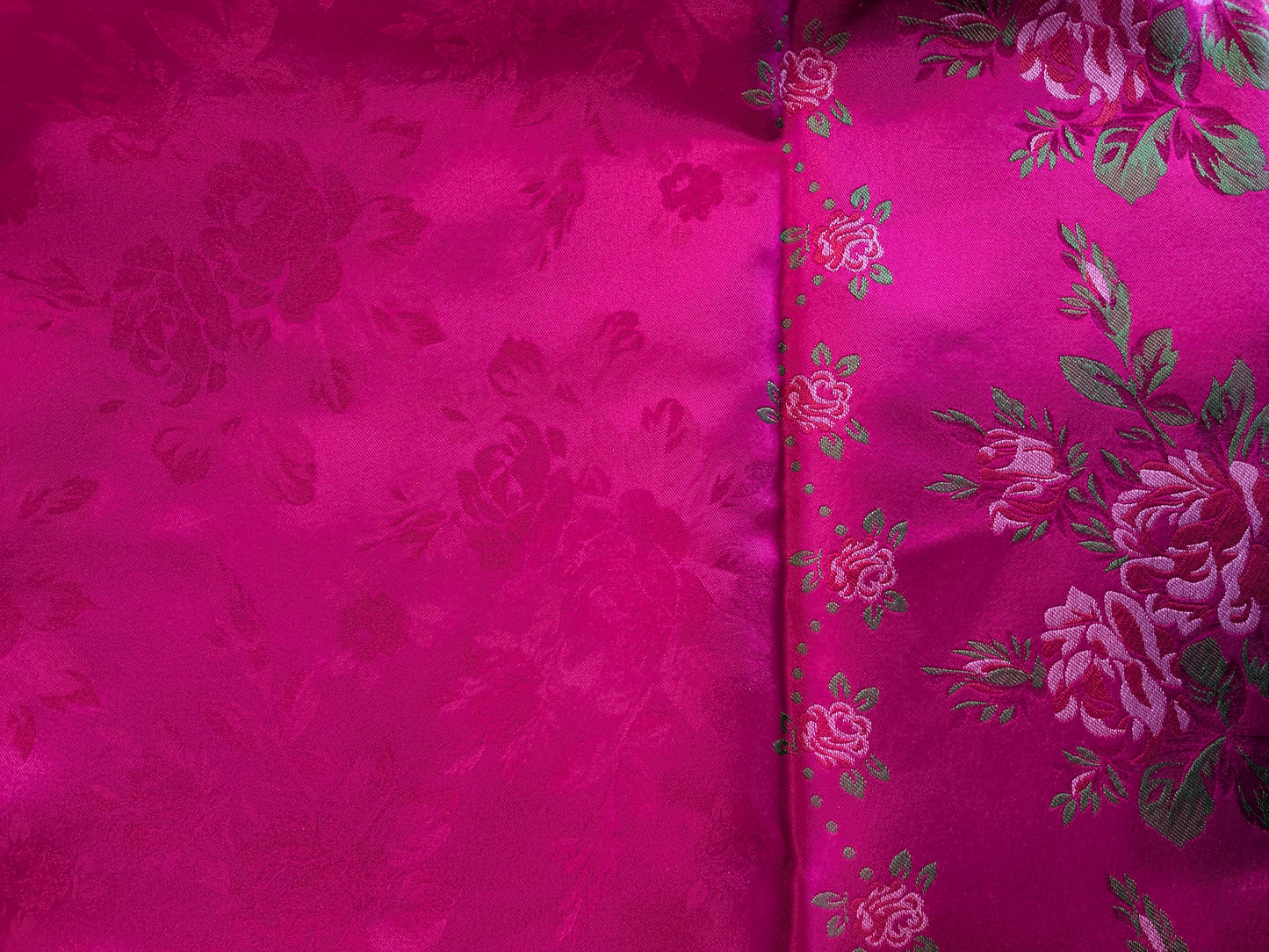 Rosy silk scarf with fringes-cerisse