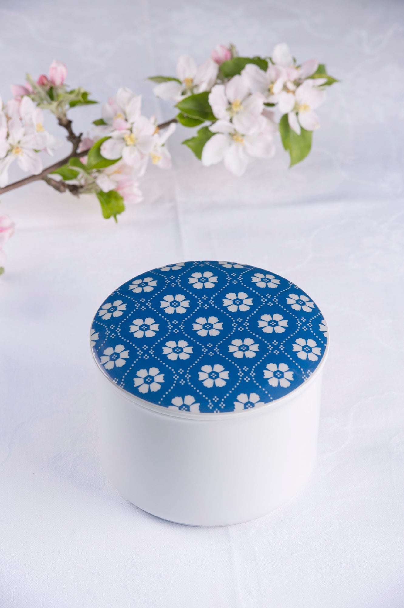 Porcelain jewelry box-Trønderlag/large-blue