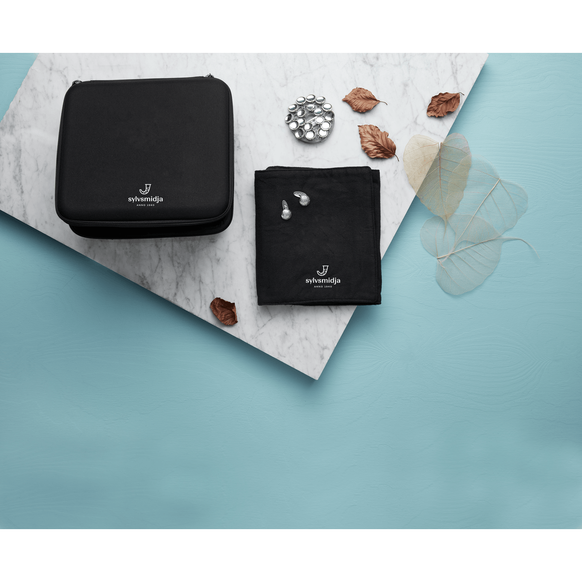 Storage-Bunad silver storage case