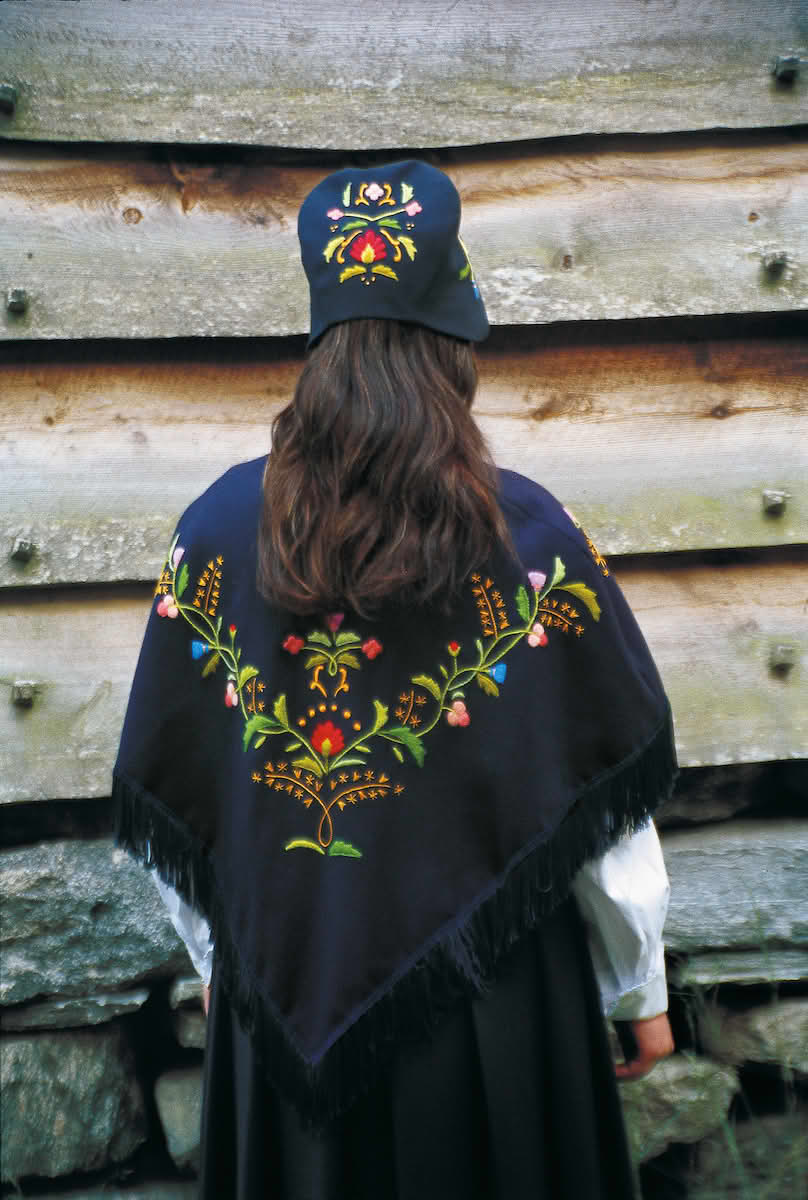 Bunad embroidery practice kit-Bergensbunad